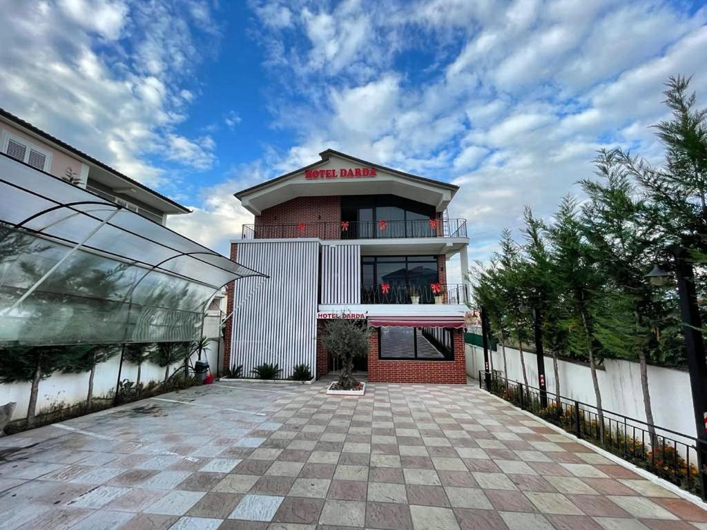 Hotel Darda Kamez Esterno foto